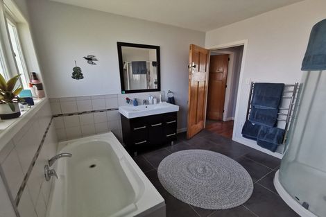 Photo of property in 10 Copley Street, New Lynn, Auckland, 0600