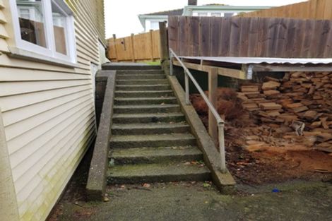 Photo of property in 41 Hindmarsh Street, Johnsonville, Wellington, 6037