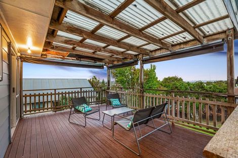 Photo of property in 12 Raelene Place, Massey, Auckland, 0614