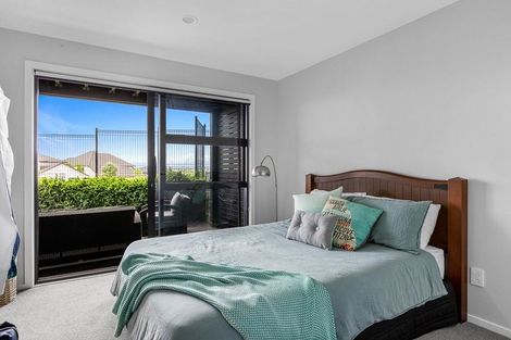 Photo of property in 46 Maka Terrace, Orewa, 0931