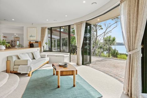 Photo of property in 16 James Clendon Place, Okiato, Russell, 0272