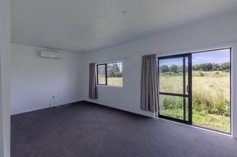 Photo of property in 2 Elm Place, Waipukurau, 4284