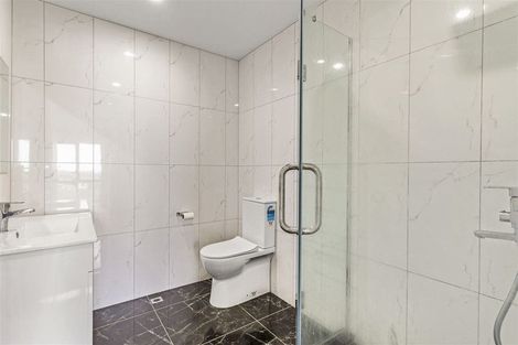 Photo of property in 11 Kirikiri Drive, Papakura, 2110