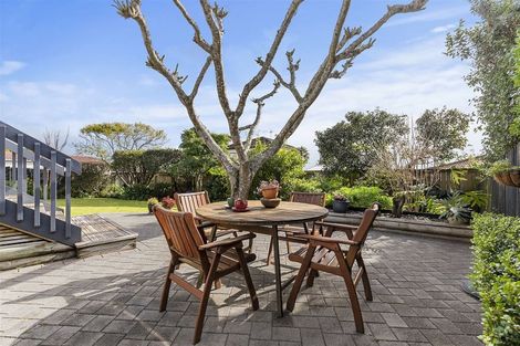 Photo of property in 41 Marendellas Drive, Bucklands Beach, Auckland, 2014