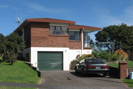 Photo of property in 2b Johnston Place, Welcome Bay, Tauranga, 3112