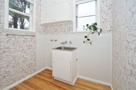 Photo of property in 6 Casey Avenue, Fairfield, Hamilton, 3214