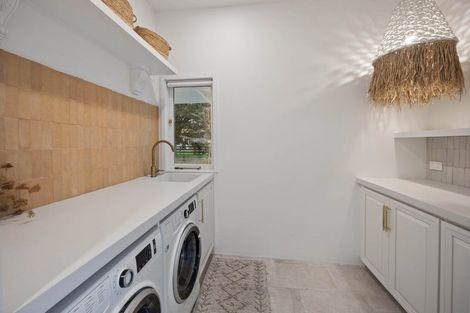 Photo of property in 161 Monument Road, Clevedon, 2582