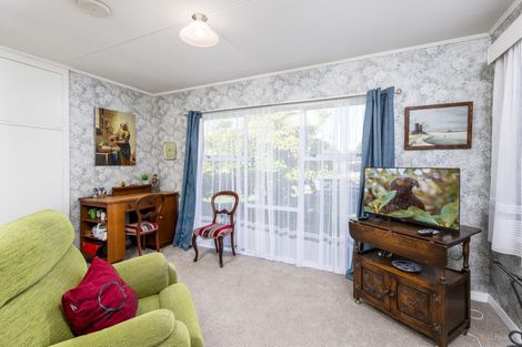 Photo of property in 15 Rugby Street, Waimate, 7924