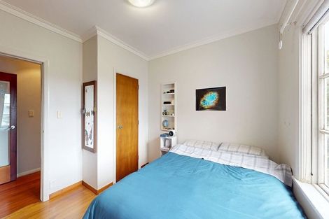 Photo of property in 88 Nevay Road, Karaka Bays, Wellington, 6022