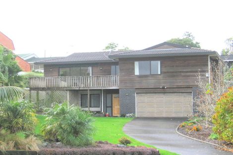 Photo of property in 77 Rosario Crescent, Red Beach, 0932