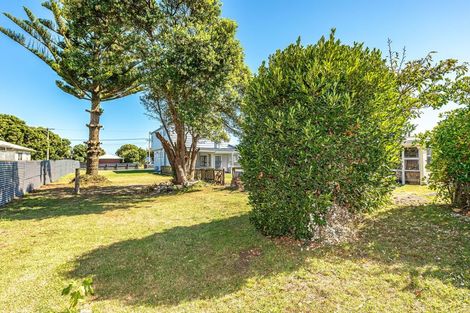 Photo of property in 156 Karaka Street, Castlecliff, Whanganui, 4501