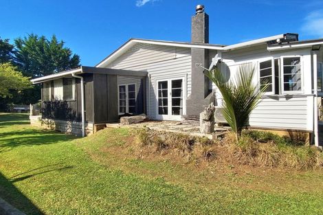 Photo of property in 5 Taylor Road, Te Kamo, Whangarei, 0112