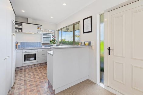 Photo of property in 343 Otumoetai Road, Otumoetai, Tauranga, 3110