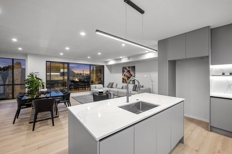 Photo of property in 13a Dominion Street, Takapuna, Auckland, 0622