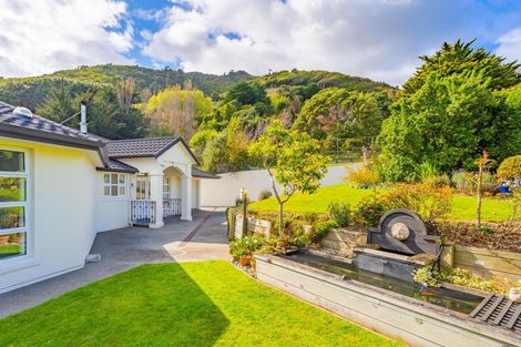 Photo of property in 35b Kotare Street, Waikanae, 5036