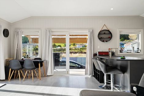 Photo of property in 18 Tiverton Street, Palmerston, 9430