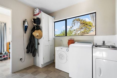 Photo of property in 116 Park Avenue, Whangamata, 3620