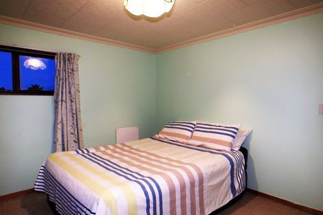 Photo of property in 17 Henley Street, Westport, 7825