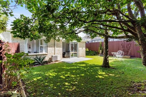 Photo of property in 1/90 Weymouth Road, Manurewa, Auckland, 2102