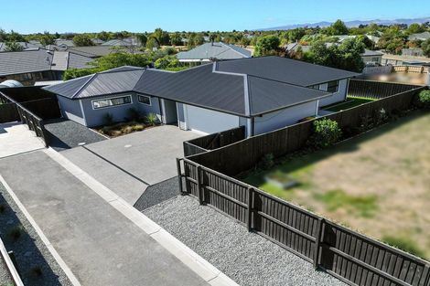 Photo of property in 7 Clonbunny Close, Rolleston, 7614