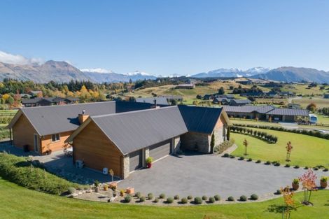 Photo of property in 2 Highfield Ridge, Wanaka, 9305