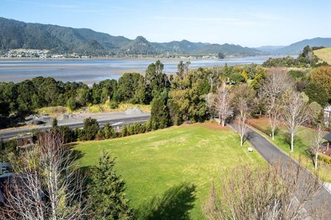 Photo of property in 2 Aldermen Lane, Tairua, 3579