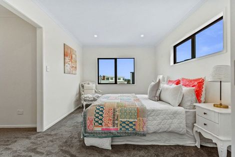 Photo of property in 39 Bristol Freighter Road, Hobsonville, 0616