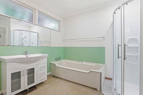 Photo of property in 6 Hillside Terrace, Saint Johns Hill, Whanganui, 4500