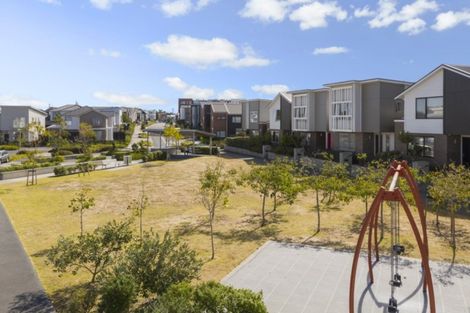 Photo of property in 2 Kotuku Lane, Hobsonville, Auckland, 0616