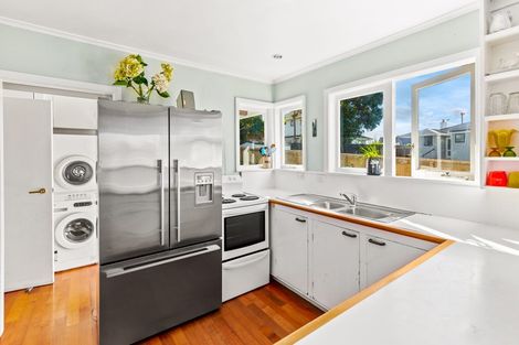 Photo of property in 7 Greenwood Lane, Birkenhead, Auckland, 0626