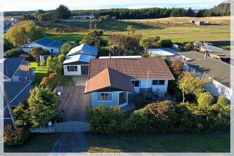 Photo of property in 19 Andrews Street, Foxton Beach, Foxton, 4815
