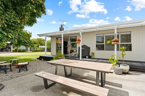 Photo of property in 1 Mahupuku Street, Greytown, 5712