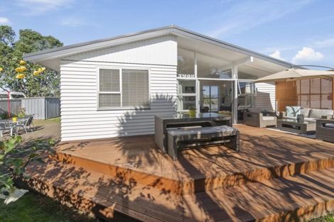 Photo of property in 7 Redwood Drive, Massey, Auckland, 0614