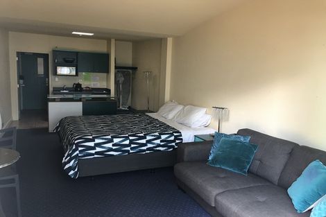 Photo of property in 6 Adams Avenue, Mount Maunganui, 3116
