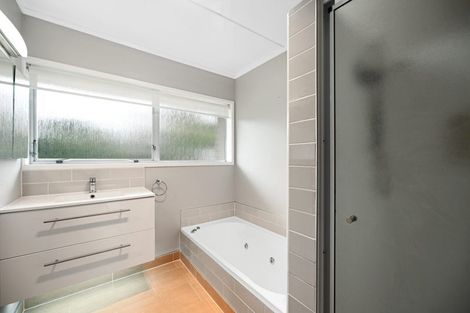 Photo of property in 8 Newcastle Road, Dinsdale, Hamilton, 3204