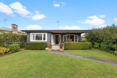 Photo of property in 9 Sandwich Road, St Andrews, Hamilton, 3200
