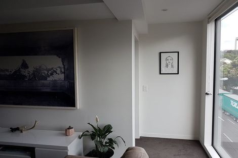 Photo of property in Nouvo Apartments, 4c/21 Rugby Street, Mount Cook, Wellington, 6021