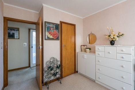 Photo of property in 18 Pembroke Street, Taradale, Napier, 4112