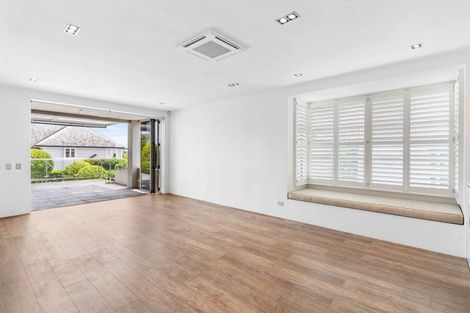 Photo of property in 12a Victoria Avenue, Dannevirke, 4930