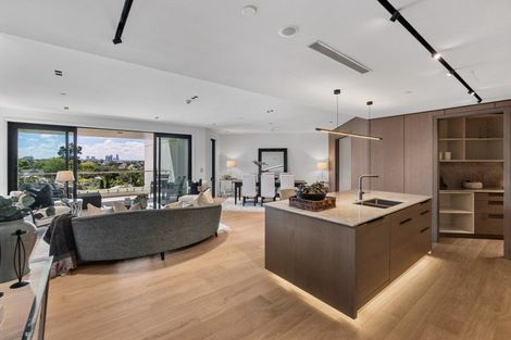 Photo of property in 124 Aldwins Road, Phillipstown, Christchurch, 8062