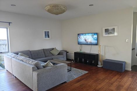 Photo of property in 7a Merville Avenue, Te Atatu South, Auckland, 0610