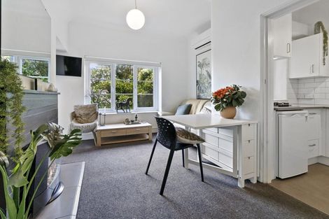 Photo of property in 193u1 The Terrace, Wellington Central, Wellington, 6011