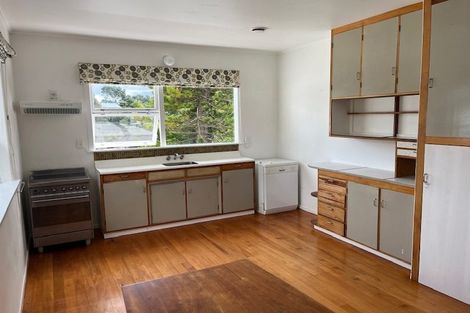 Photo of property in 1/27 Gazelle Avenue, Beach Haven, Auckland, 0626