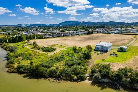 Photo of property in 38 Ferry Road, Waipu, 0510