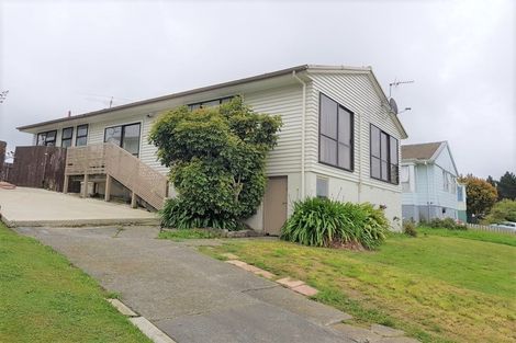 Photo of property in 9 Bellona Place, Cannons Creek, Porirua, 5024