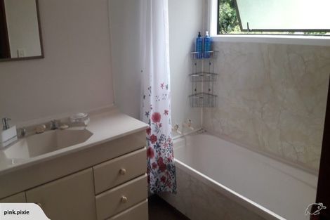 Photo of property in 86 Waimumu Road, Massey, Auckland, 0614
