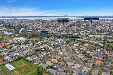Photo of property in 17 Rosebay Rise, Henderson, Auckland, 0610