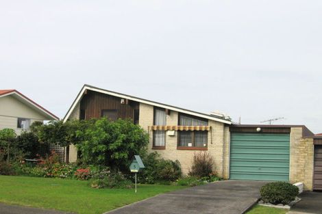 Photo of property in 5a Amorino Drive, Red Beach, 0932