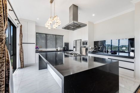 Photo of property in 300 Whitford Road, Whitford, 2576