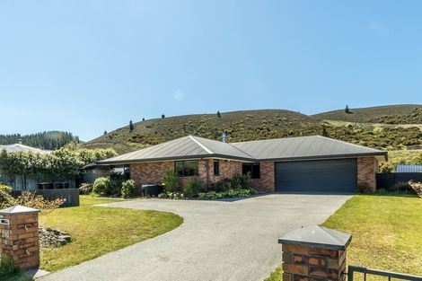 Photo of property in 100 Shields Street, Clyde, 9330